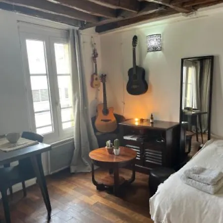 Immersion Dans Le Marais - Centre De Apartment Paris